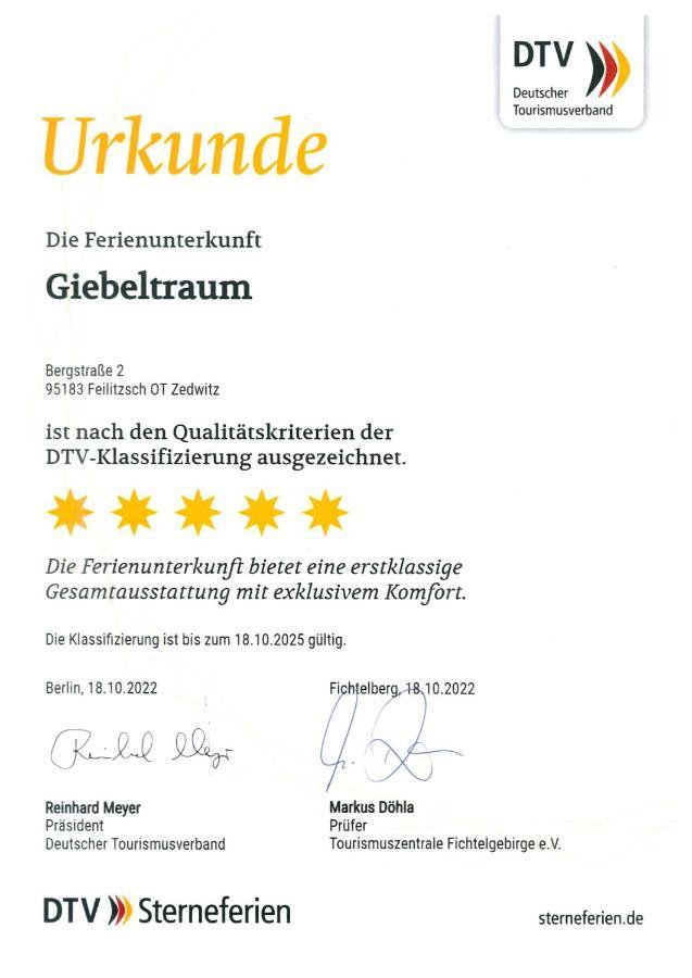 Chalet-Ferienwohnung Giebeltraum, 115 Qm, Wellness/Fitness/Sauna - Bergroedelhof Feilitzsch Exterior photo