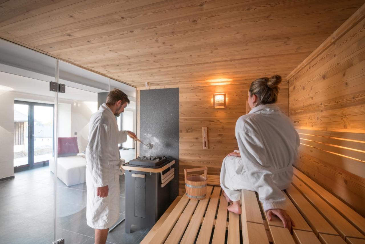 Chalet-Ferienwohnung Giebeltraum, 115 Qm, Wellness/Fitness/Sauna - Bergroedelhof Feilitzsch Exterior photo